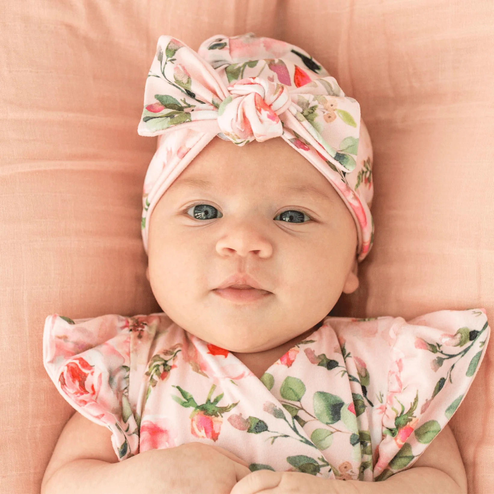 RUCHED BEANIE WITH BOW - Image 14