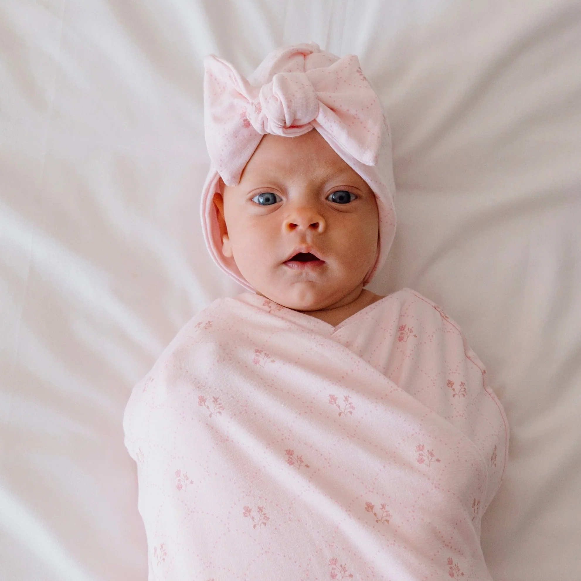 RUCHED BEANIE WITH BOW - Image 10