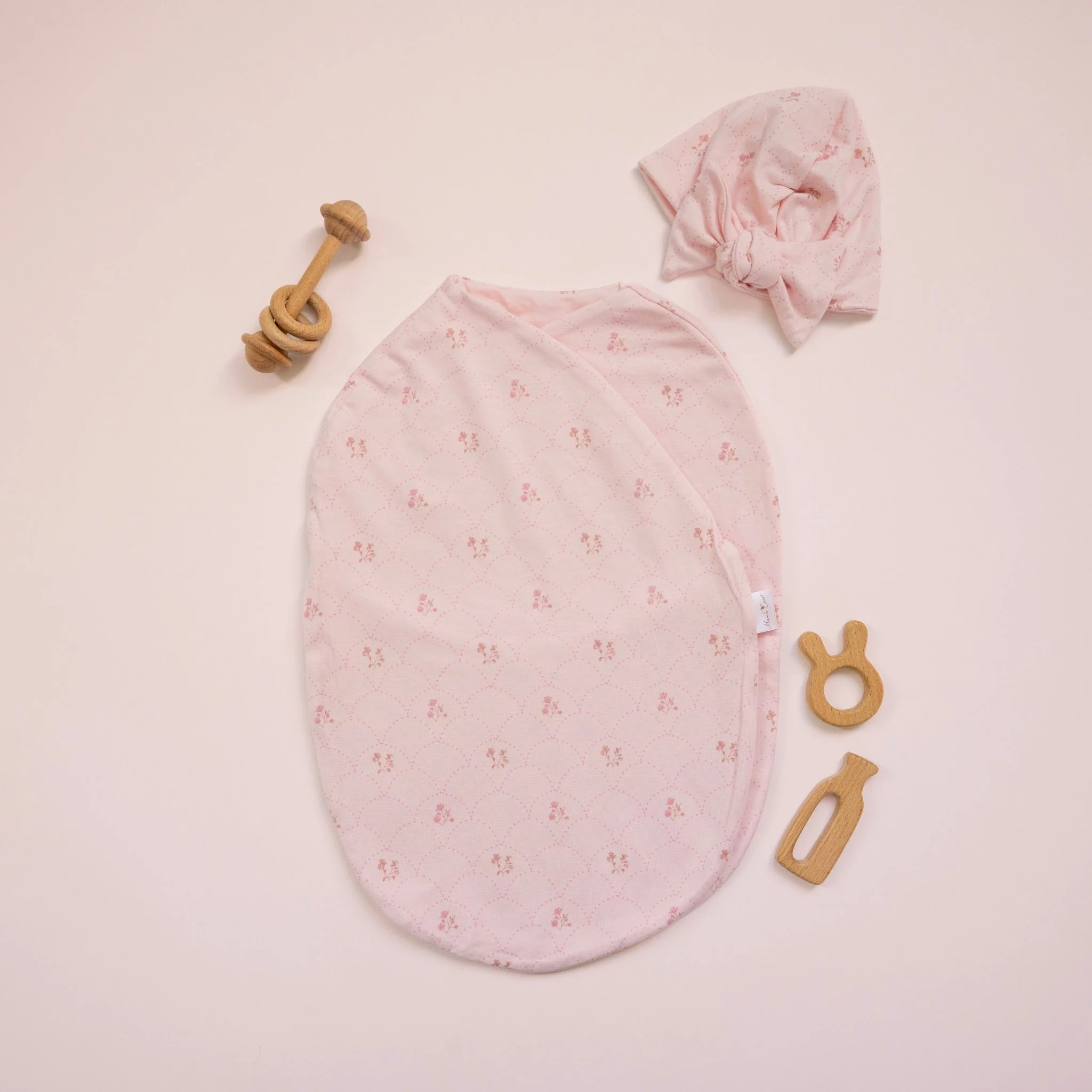 RUCHED BEANIE WITH BOW - Image 13