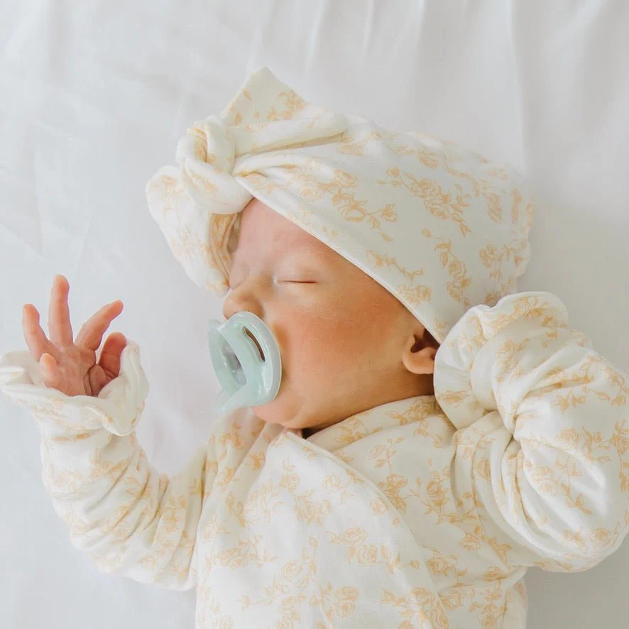 RUCHED BEANIE WITH BOW - Image 3
